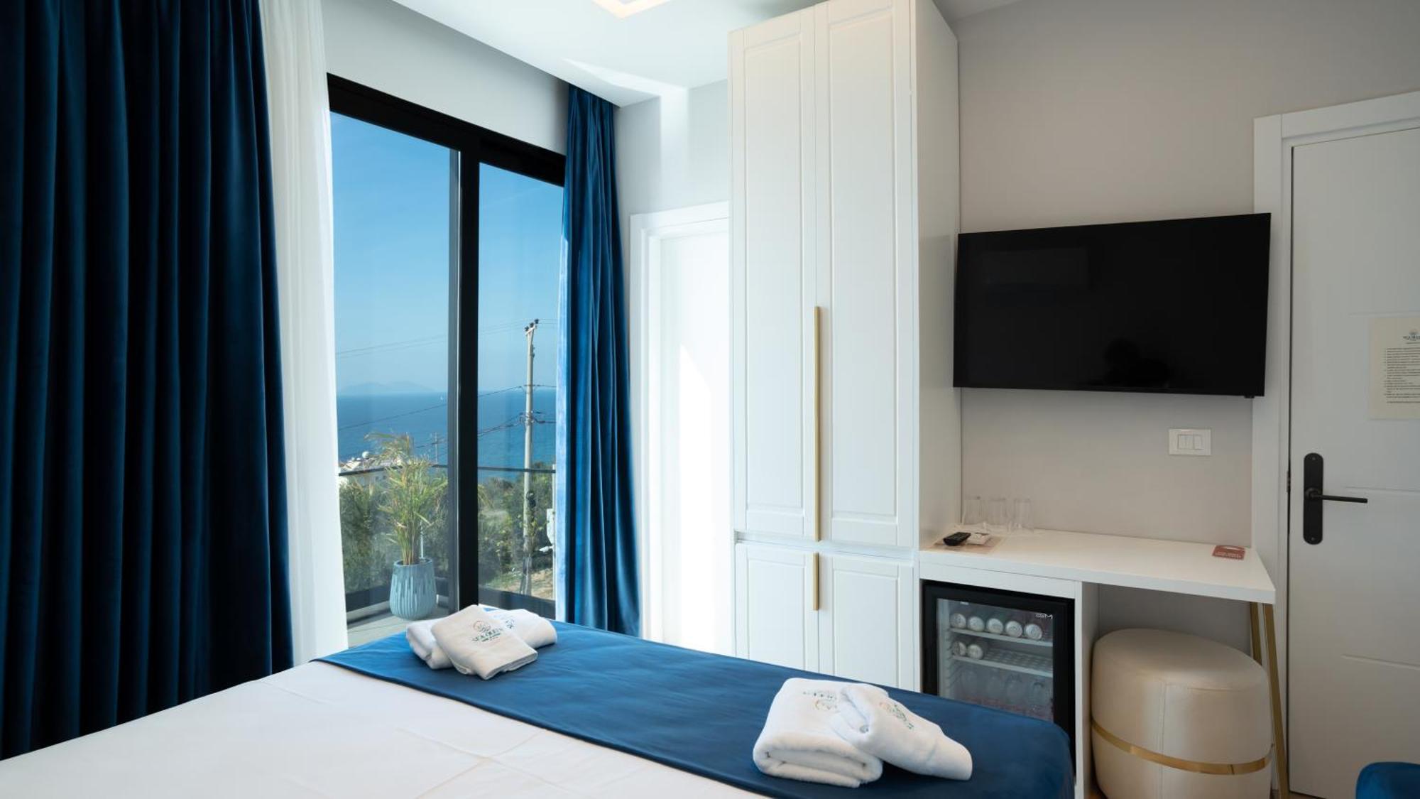 Sea Queen Luxury Hotel Radhimë Eksteriør billede