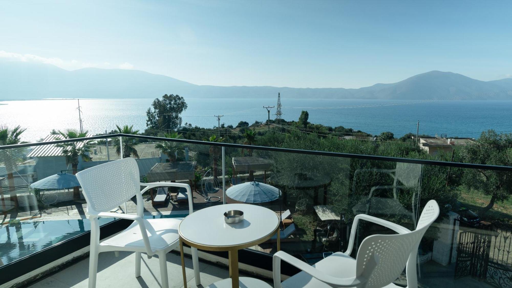 Sea Queen Luxury Hotel Radhimë Eksteriør billede
