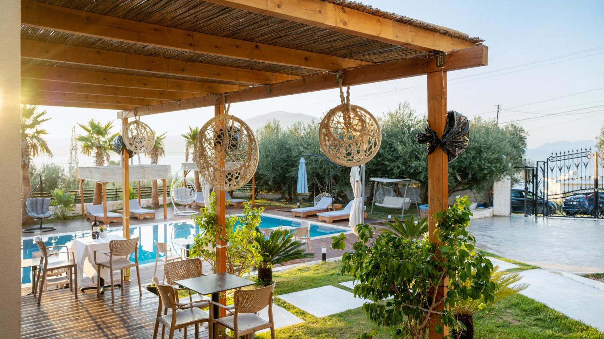 Sea Queen Luxury Hotel Radhimë Eksteriør billede