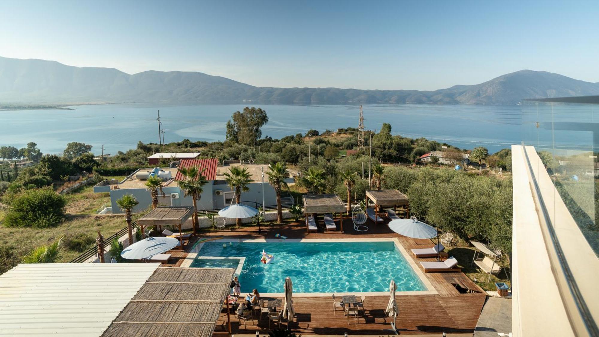 Sea Queen Luxury Hotel Radhimë Eksteriør billede