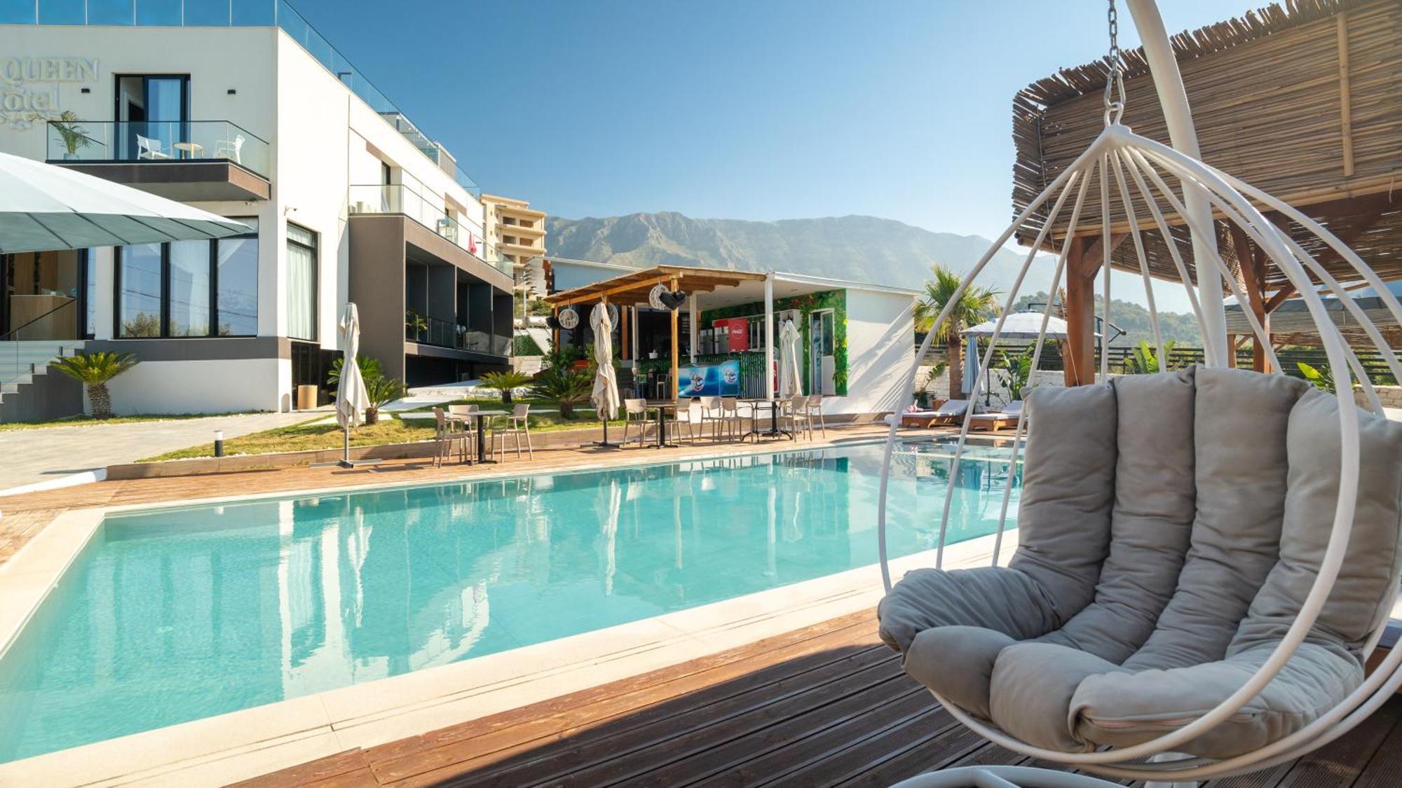 Sea Queen Luxury Hotel Radhimë Eksteriør billede